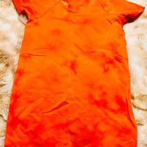 Lululemon swiftly Orange tiedyed NWOT